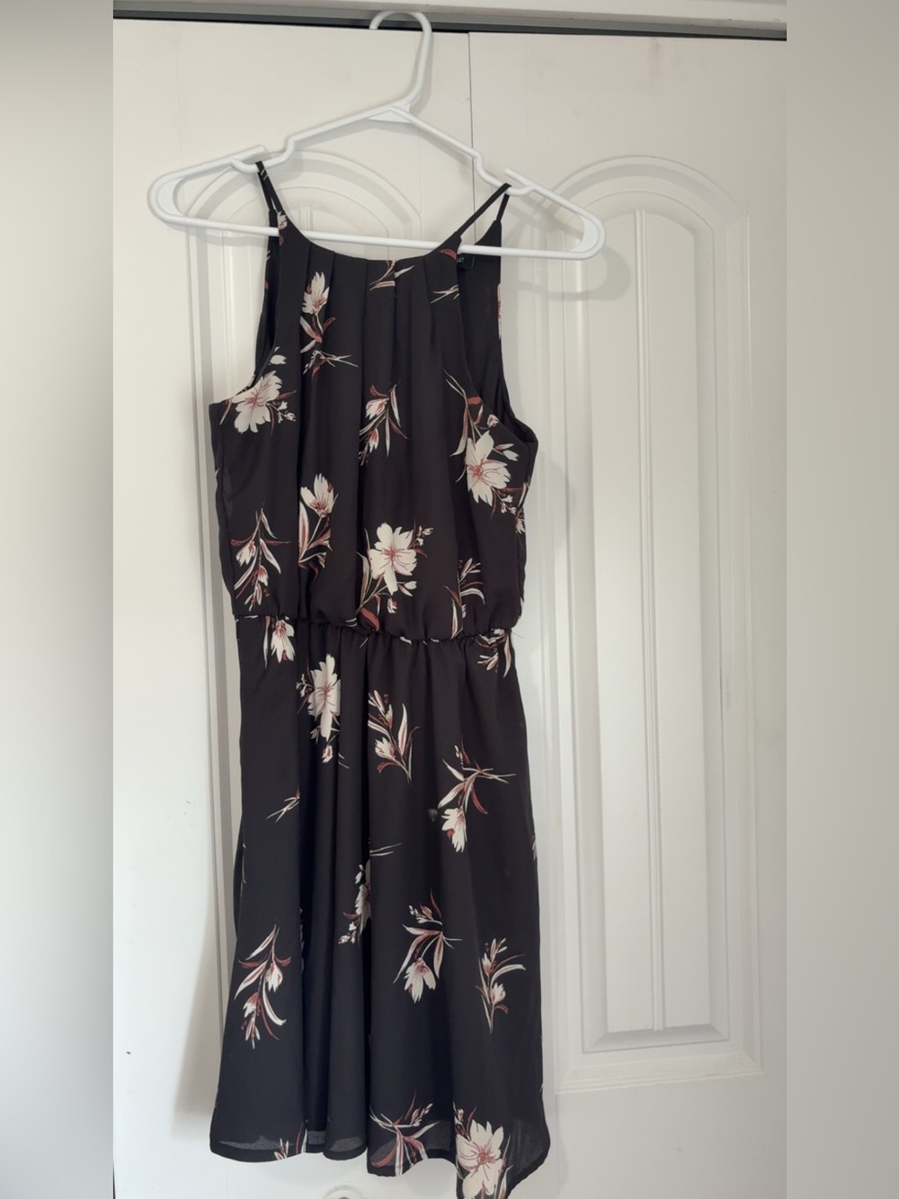 Black Floral Sleeveless Midi Dress
